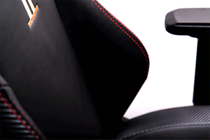 Secretlab TITAN 2018 SoftWeave™